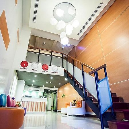 Lido Millennium Hotel Банкок Екстериор снимка