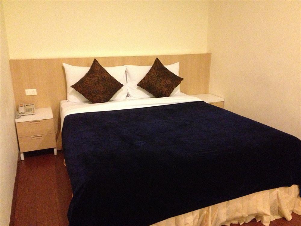 Lido Millennium Hotel Банкок Екстериор снимка