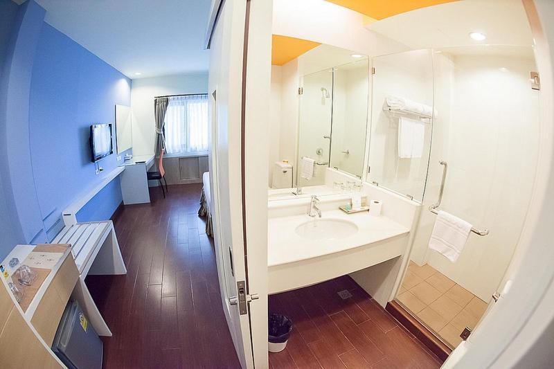 Lido Millennium Hotel Банкок Стая снимка